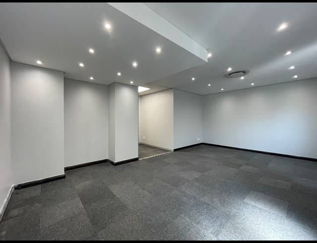 723M² OFFICE TO LET IN SANDTON CENTRAL